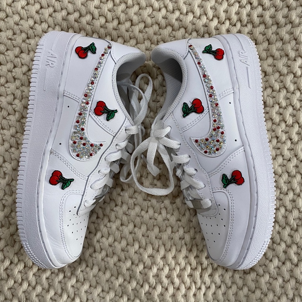 Custom Nike Air Force One - White bedazzled